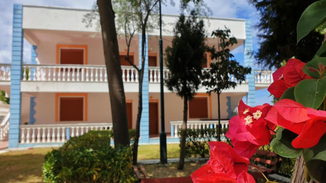 Vila Gridi- Apartamente Me Qera Spille Exterior foto
